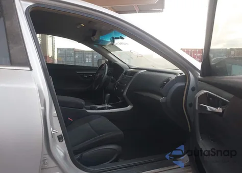 2013 Nissan Altima 2.5 S z USA, uszkodzony, nr VIN 1N4AL3AP1DN542439